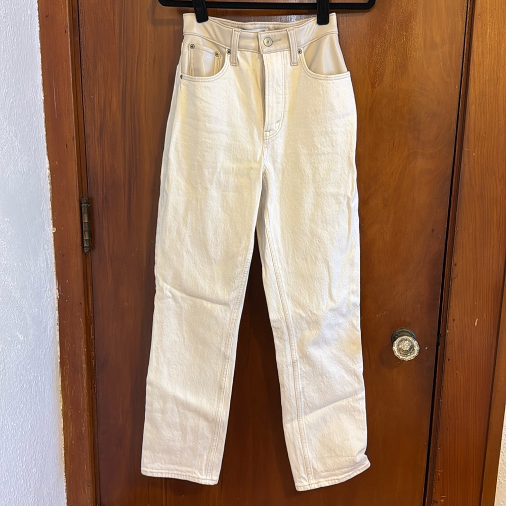 Abercrombie curve love jeans